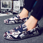 Load image into Gallery viewer, Summer Moccasins Peas Shoe - Men Light Slip-on Loafers
