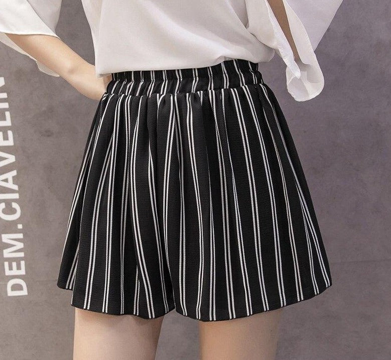 Women's Loose Chiffon Shorts