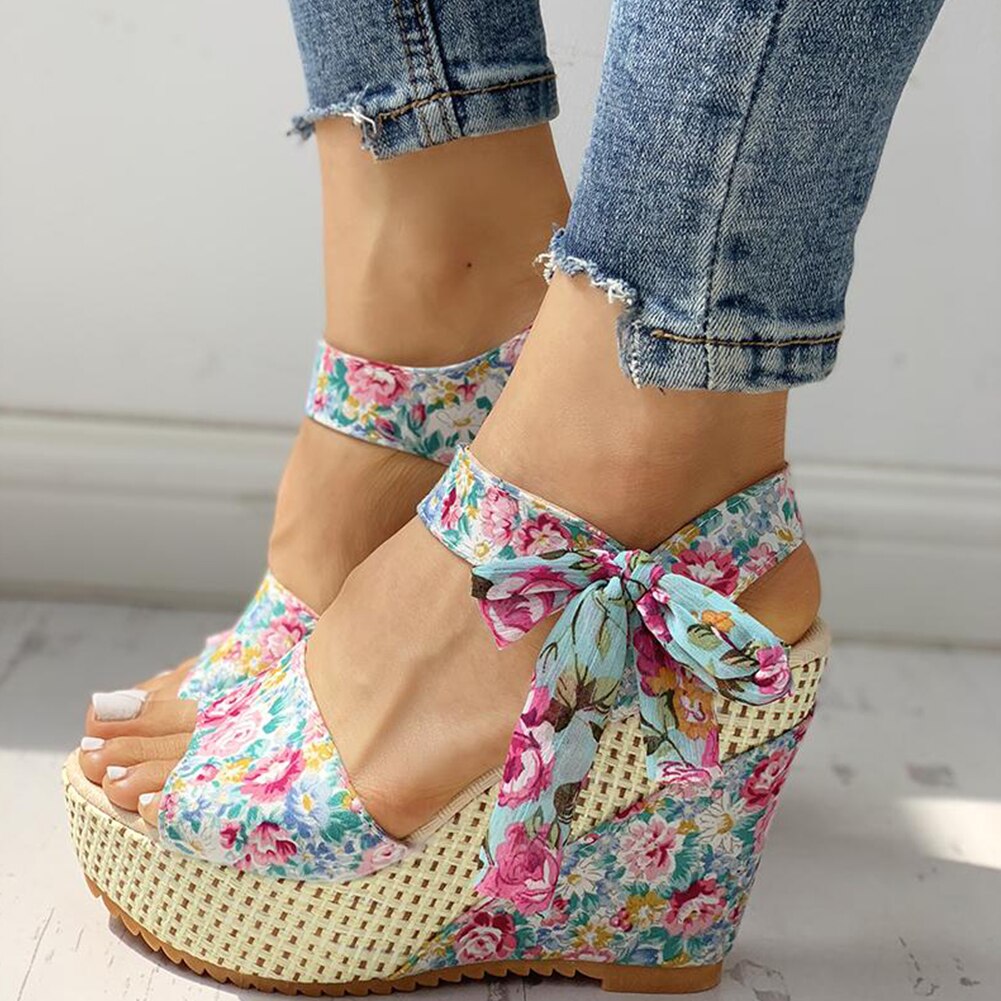 Hot Lace Leisure Women Wedges