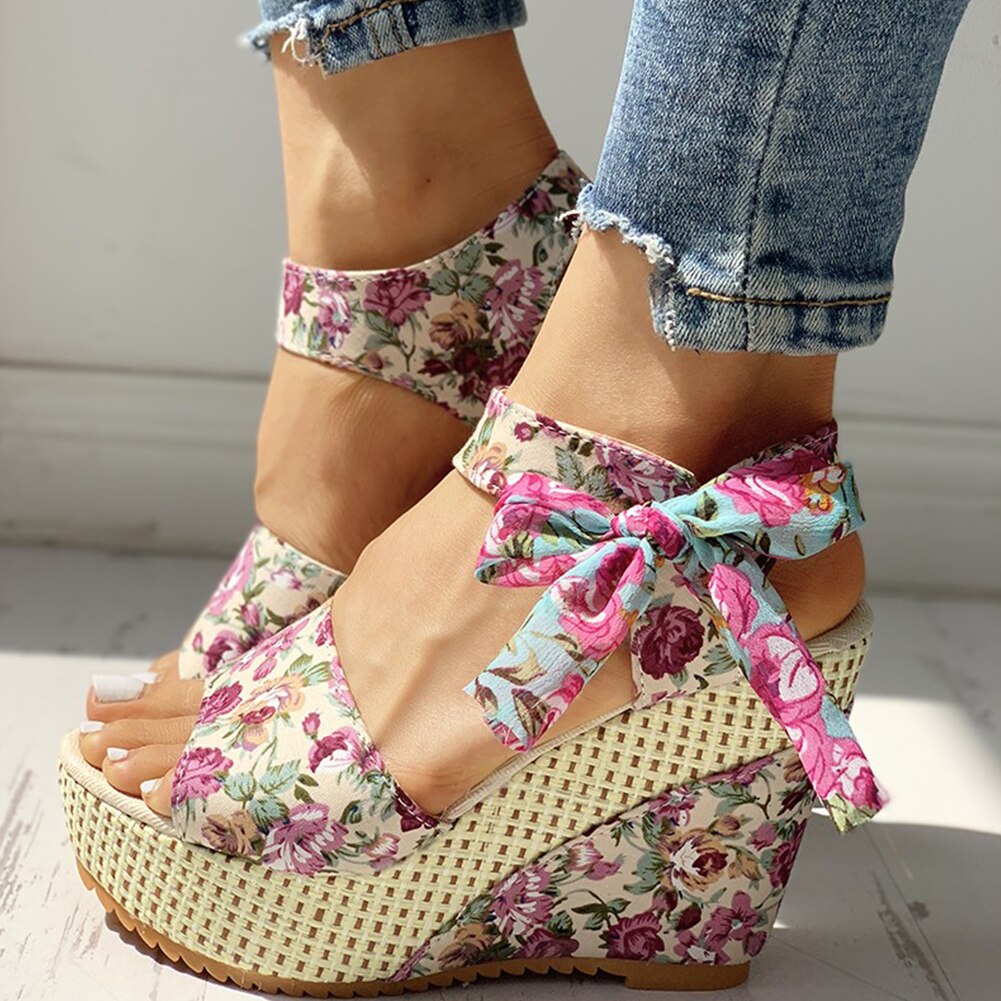 Hot Lace Leisure Women Wedges