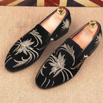 Load image into Gallery viewer, Velvet Loafers Shoe with Vintage Embroidery Noble design
