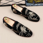 Load image into Gallery viewer, Velvet Loafers Shoe with Vintage Embroidery Noble design
