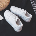 Load image into Gallery viewer, Women&#39;s White Flat Lace-up Sneakers
